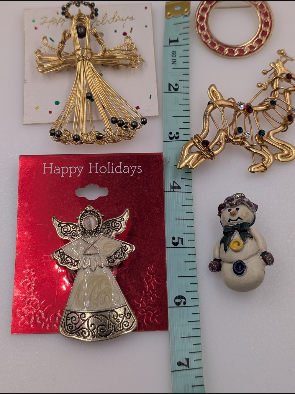 Vintage Holiday Christmas Brooch Lot Wirework Reindeer Angel Wreath Snowman 0222 - Picture 4 of 11
